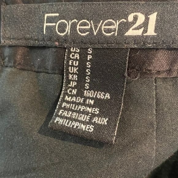 Forever 21 Black Rayon Lace Mini Skirt - Picture 6 of 6